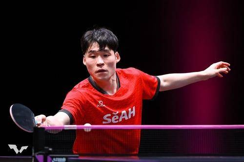 탁구 장우진, WTT 첫 대회서 세계 2위 린스둥 꺾고 결승 진출