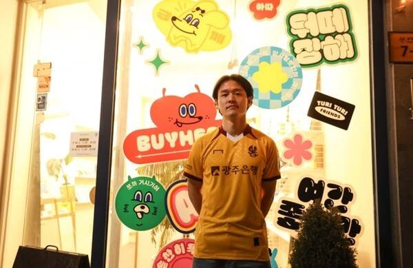 [현장핫피플] '낭만 가이!' 이정효, 전화 한 통에 짐 쌌던 주세종이 3년 재계약 체결한 이유...