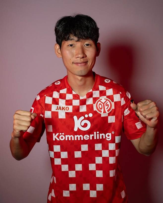 韓 축구 초대형 낭보, '대표팀 중원의 미래' 최악의 위기...낭트서 99일간 공식전 출전 0회→임대 조기 종료 유력