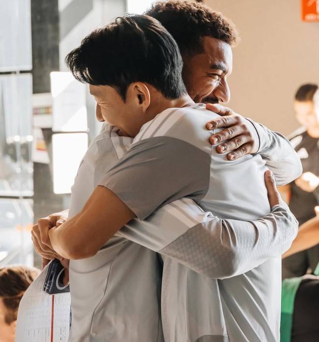 토트넘 복귀 대신 LAFC 존중 지킨 손흥민, 2026 첫 소집+훈련 참여...개막전서 메시 잡고 MLS컵 우승까지