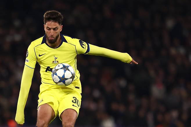 토트넘 또또또 초비상 공식발표 나온다, '손흥민 그리워 죽겠네'...핵심 벤탄쿠르 햄스트링 파열 '3~4개월 결장'