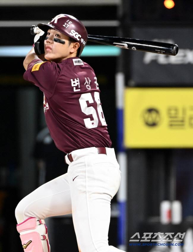 '27홈런 거포, 국대 마무리까지' 공포의 울산...이 선수들 모이면 1군도 이기는거 아니냐