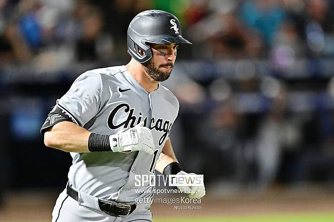 대박 꿈꿨던 前 한화 선수의 좌절… 아직도 무적 신세라니, ‘눈물의 바겐세일’ 피할 수 있나