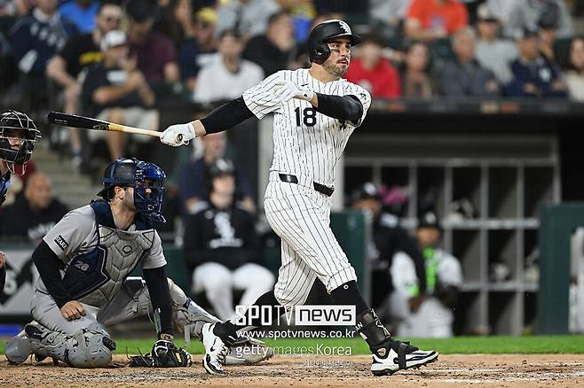 대박 꿈꿨던 前 한화 선수의 좌절… 아직도 무적 신세라니, ‘눈물의 바겐세일’ 피할 수 있나