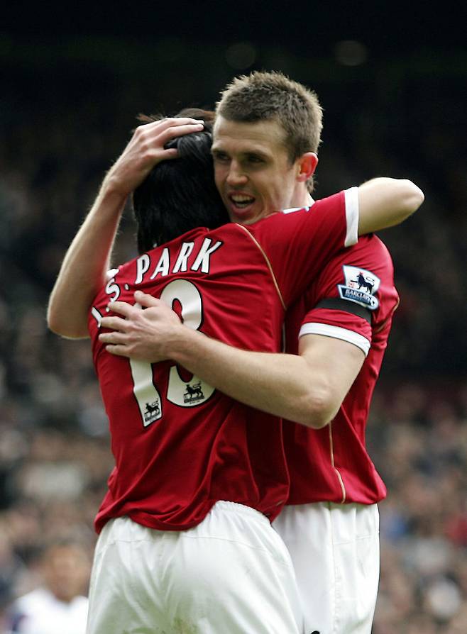 ‘대반전’ 5년 만에 맨체스터 유나이티드 복귀 가시화…‘박지성 절친’ 긍정적 논의 속 임시 사령탑 부임 유력