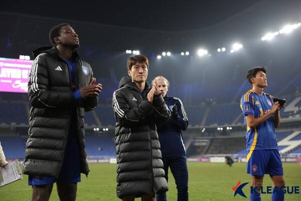 문제아 된 '38세' 이청용, 은퇴 기로냐 눈 낮추나 [초점]