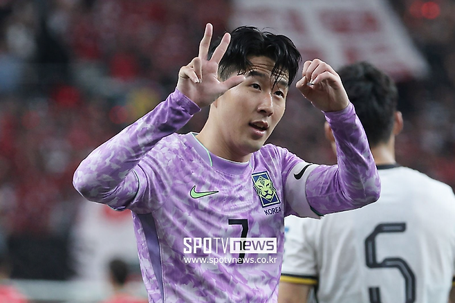 '별 4.3개' 대호평! 손흥민, 무궁화 입고 뛴다…홍명보호, 북중미 월드컵 원정 유니폼도 유출