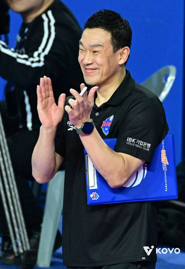 둘이 위치만 바꿨을 뿐인데, 4연승을 하는 마법! 선택을 할 수 있었던 이유와, 여오현 감독대행의 의도까지