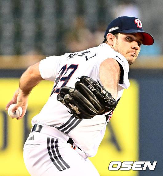 ‘두산도 대박났다’ 벌써 외인투수 부상 악재, 157km 좌완 파이어볼러로 교체? 오히려 전화위복 될까