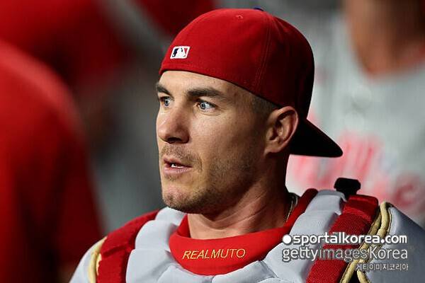 한때 다저스도 노리고 ML 최고 선수였는데...1701억 포수의 처참한 몰락,