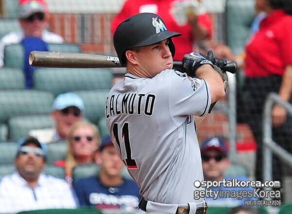 한때 다저스도 노리고 ML 최고 선수였는데...1701억 포수의 처참한 몰락,