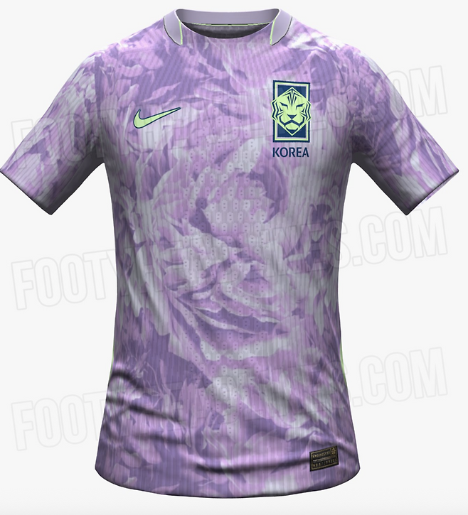 ‘마침내 공개’ 손흥민, ‘파격’ 보라+민트 입고 뛴다…韓 북중미월드컵 원정 유니폼 ‘전격 유출’