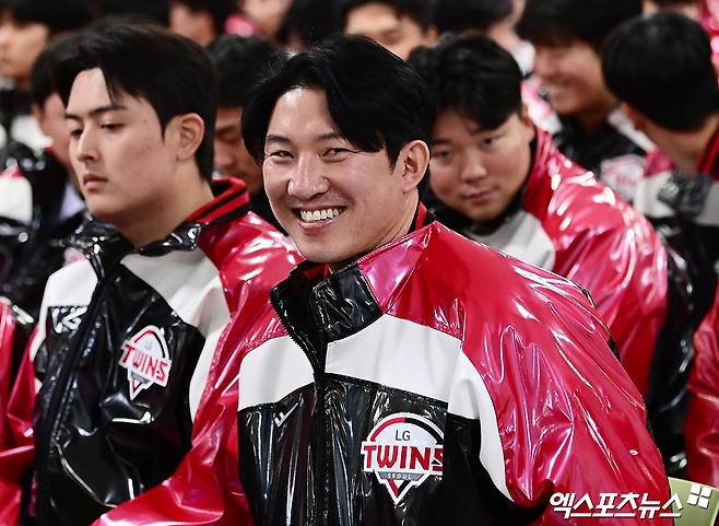 세상에 이런 일도 있구나…'중학생-프로선수'로 만났던 인연, 2026 스프링캠프서 동료로 '한배 탔다'