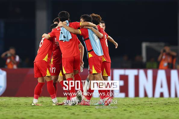 한국은 0-6 참패했는데...