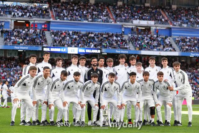 양민혁 영입 논의했던 감독, 레알 마드리드 지휘봉 잡았다…유스팀 아르벨로아 감독 선임