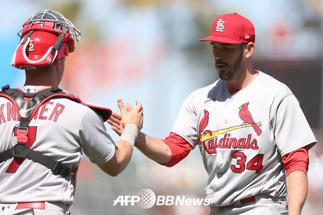 '날벼락' 한국땅 아직 밟지도 않았는데 '계약 취소 사태라니...'→그래도 왜 차라리 천만다행인가