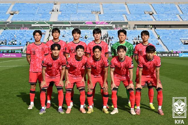 역대급 망신! 韓 축구, 中에 무시당할 만하다…중국에 2연패+8강 턱걸이→이민성호 '안토니오의 마법'에 떤다