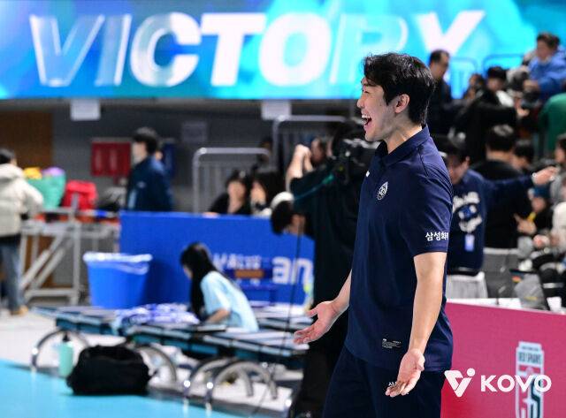 '감독 자진사퇴→승률 60%' 꼴찌팀 대반란 시작됐다…694일 만에 도전, '패패패패패패패패패패' 라이벌도 이길 수 있나