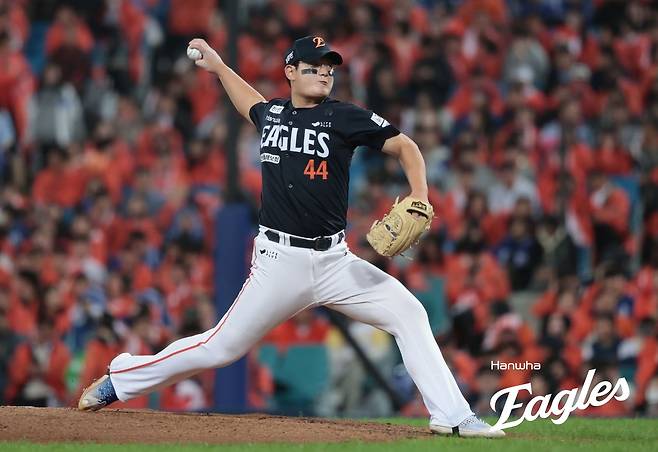 시즌 후반부의 부진, 한화 마무리 김서현은 이제 이유를 찾았다 “잘 버틸 수 있는 몸 만들겠다”[스경X인터뷰]