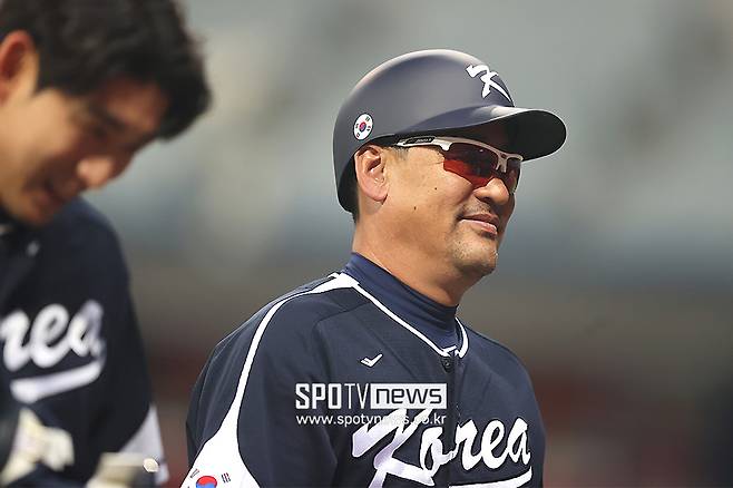 '암 투병' 중에도 현장 찾았었는데…후배 육성에 진심이었던 김민재 코치의 별세