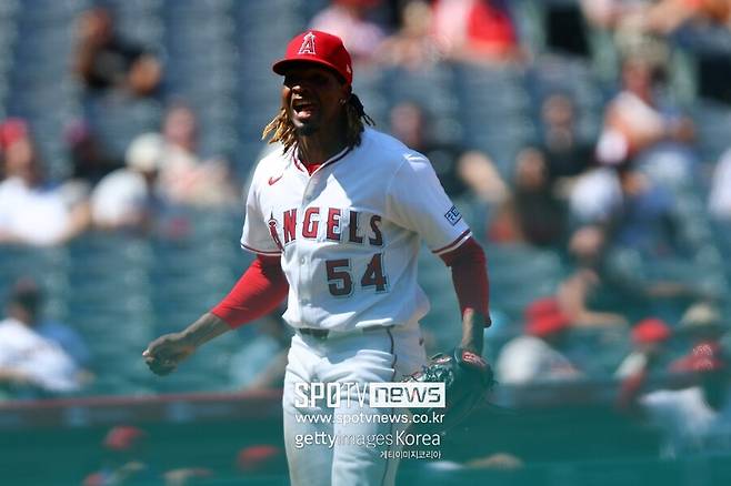 韓 구단 제의 거절하더니, 결국 일본갔네…ML 44승 투수, 日 라쿠텐 입단