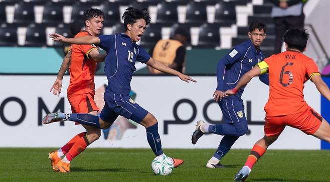 한국도 못하지만, 중국 축구 진짜 못한다!…태국과 졸전 끝 0-0 무승부→이민성호, 中 아닌 호주와 격돌