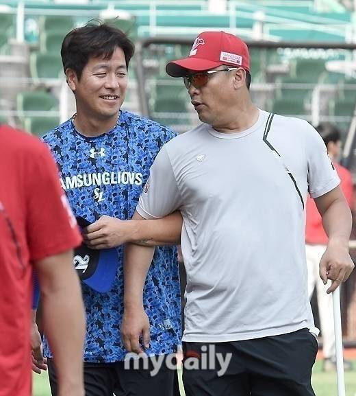 '53세에 하늘의 별로' 국가대표 영웅 마지막 가는 길, 한화도 추모했다