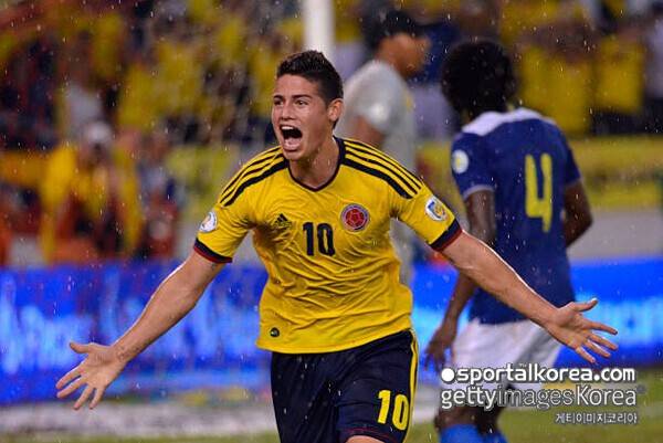 '손흥민 1골 1도움'→ 2-6 참패…'SON급 슈퍼스타' 파워 실감한 LAFC 경쟁팀, 월드컵 득점왕 하메스 영입 나선다