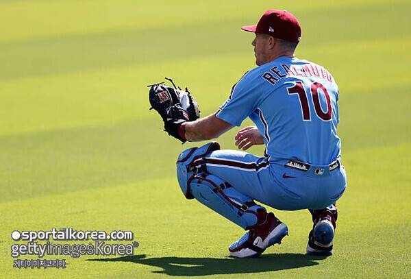 '3년 계약 거절했다' 30대 중반·기량 하락 포수의 근거 없는 배짱? 필라델피아 제안 걷어찬 리얼무토, 설마 연 220억 원하나?