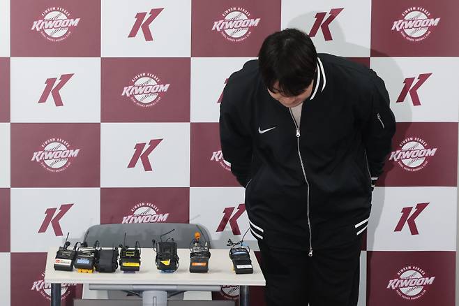 한국 야구 대표 거포→초짜 지도자...박병호