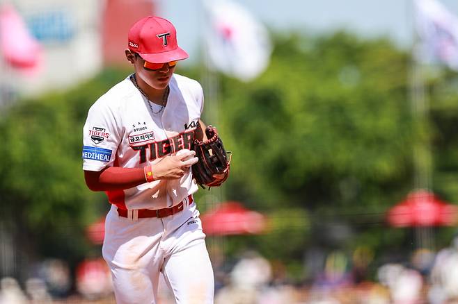 [공식] ‘김도영 포함 삭감 17명’ KIA 연봉계약 완료…김호령 단숨에 ‘2억대’-오선우·성영탁도 ‘억대’