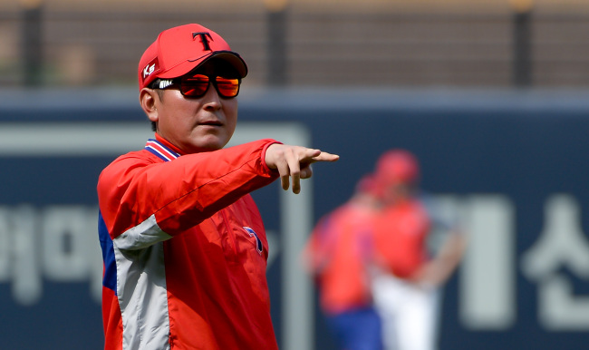 [공식] 한화, 또 감독급 코치 영입…김기태 전 KIA 감독, 퓨처스 타격 코치로