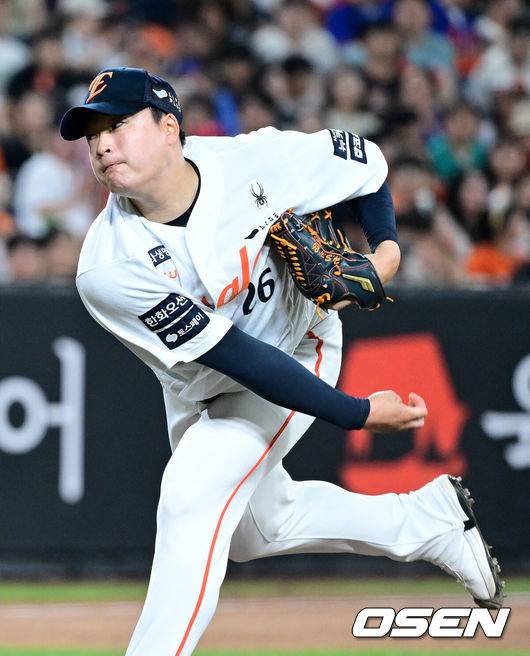 한화가 포기한 154km 필승조, 어떻게 연봉 3억 대박 터트렸나…생애 첫 억대 연봉→보상선수 신화 서막 열렸다
