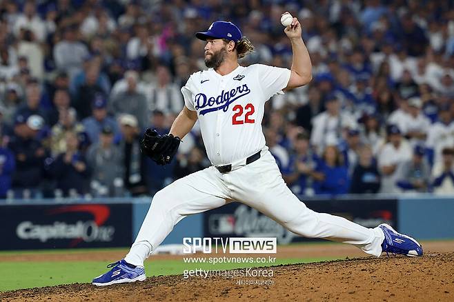 가짜 뉴스 아니다, 은퇴 후 육아하던 커쇼가 돌아온다… WBC 전격 출전, 3년 전 한 푼다 [공식발표]