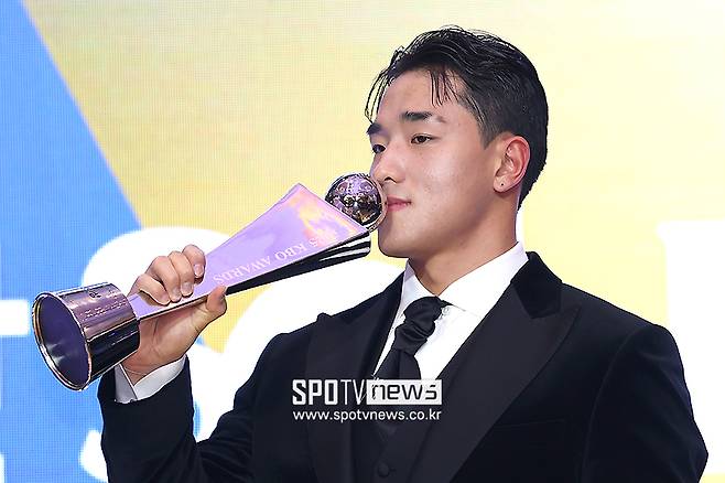 김도영만큼은 아니었지만… ‘괴물’ 안현민은 왜 2억을 못 넘겼을까, 그래도 흔쾌히 찍은 이유