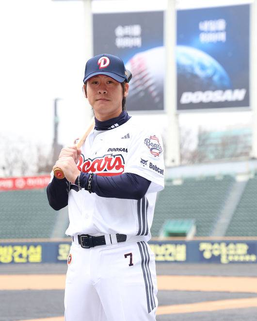 ‘7번 양보’ 박찬호 명품백 선물 공약 어떻게 됐나→면세점 쇼핑 예고 “공항서 교훈이가 계속 붙어있을 듯”