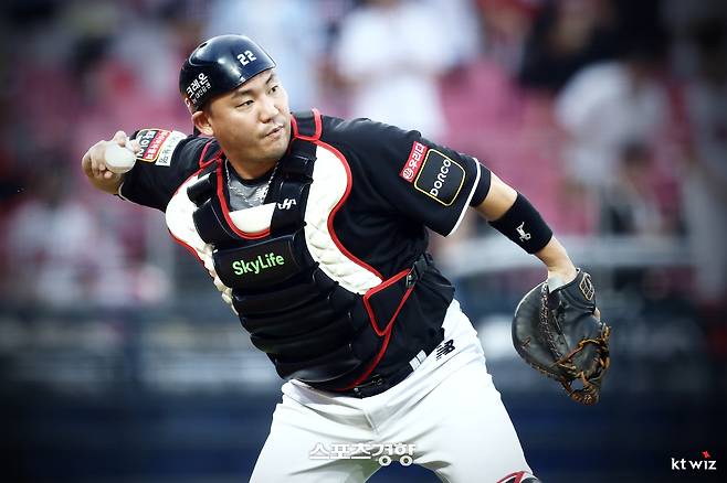 100억 쓰고 ‘윈나우’, 그런데 주전포수는 누구?…갈 길 잃은 KT, 대안은 있나[김은진의 다이아몬드+]