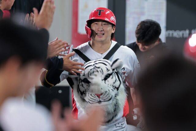 김도영도 정해영도 이의리도 연봉삭감 칼바람…KIA 양현종·나성범·김선빈·김태군, 고액 장기계약자들 ‘분발 절실’