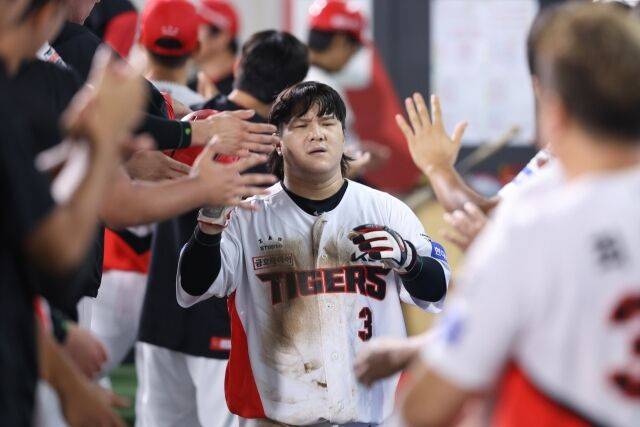 김도영도 정해영도 이의리도 연봉삭감 칼바람…KIA 양현종·나성범·김선빈·김태군, 고액 장기계약자들 ‘분발 절실’