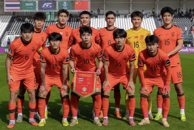 '韓 2-0 잡은 우승후보지만…' 中 자신감 하늘 찌른다, '중국 수비 라인, 쉽게 무너지지 않는다'