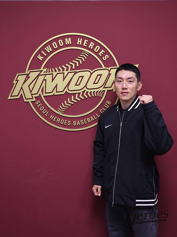 'KIA 5억 계약→방출' 200안타 신화 썼던 그 선수, 영웅군단 돌아왔다…친정팀서 반등할 수 있을까