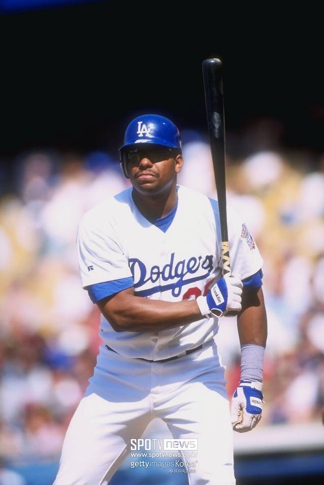 박찬호 아니면 이런 장면 못본다…ML 328홈런, 287홈런, 100SV 전설과 다시 만날 줄이야