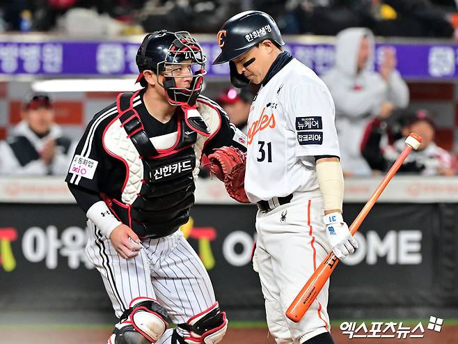 손아섭, '2주 전 도장 찍고 캠프 합류 불발' 하주석보다 상황 안 좋다…한화 출국까지 D-6, 이러다 진짜 'FA 미아' 될라