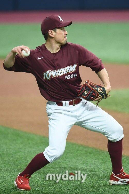 서건창은 정찬헌과 트레이드 되고 하염없이 울었다…야구도 인생도 몰라요, 5년 흘러 ‘운명처럼 한솥밥’