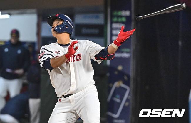 퓨처스 홈런왕? 이제 의미 없다…'FA 영입급' 복귀, 한동희에게는 부담감 극복만 남았다