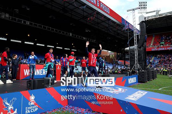 이강인 향한 러브콜 결국엔 무용지물, 올 시즌 후 떠난다...