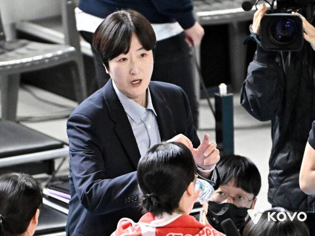 웜업 중 부상이라니, 이게 대체 무슨 불운? 연승 나서는 페퍼저축은행, 장신 MB 잃었다 “부기 빠지면 재검받을 것” [MD광주]