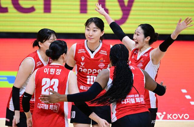 ‘리시브 효율 –33.33%, 공격 효율 13.64%’ 끝 모를 박정아의 부진, 코트 위 수지타산이 안 맞는다 [MD광주]