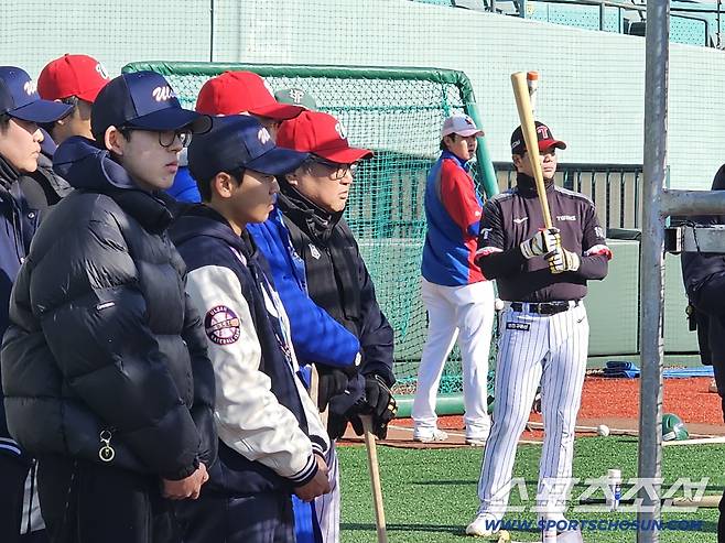 불꽃야구, 최강야구의 동반위기, '리얼야구' 전성시대 '열린 마음' 울산웨일즈가 대안 될까