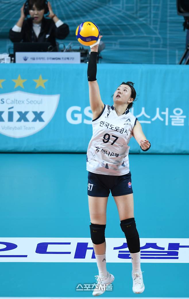 김연경 떠난 V리그에서 22득점+리시브효율 54% 해낼 국내 선수는 사실상 한 명뿐, 강소휘가 가치를 인정받는 이유